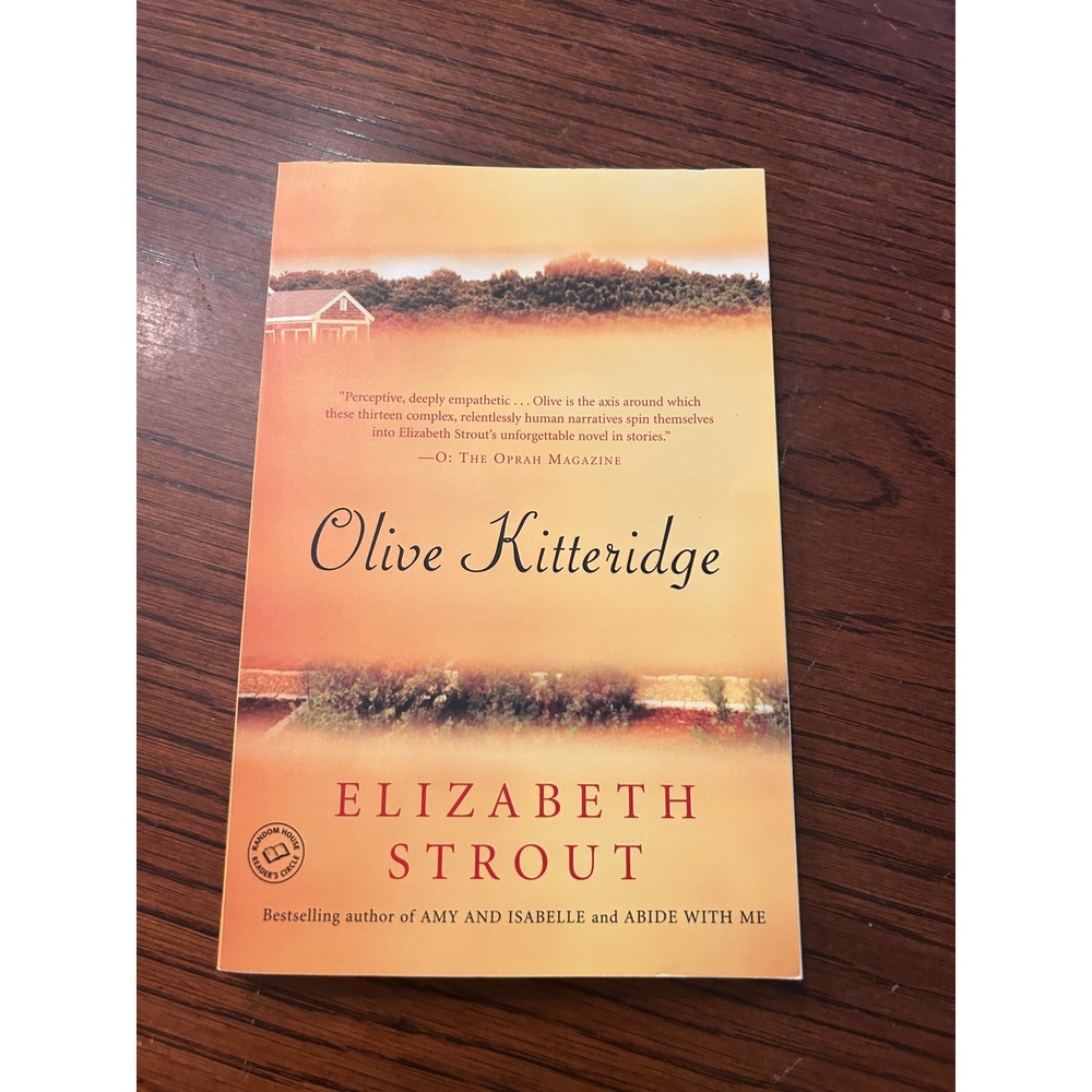 Olive Kitteridge by Elizabeth Strout Paperback Pulitzer Prize Fiction Novel